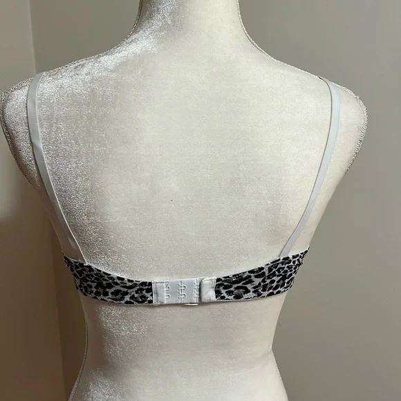 NWOT: MaidenForm Cheetah Print Bra - Picture 2 of 4